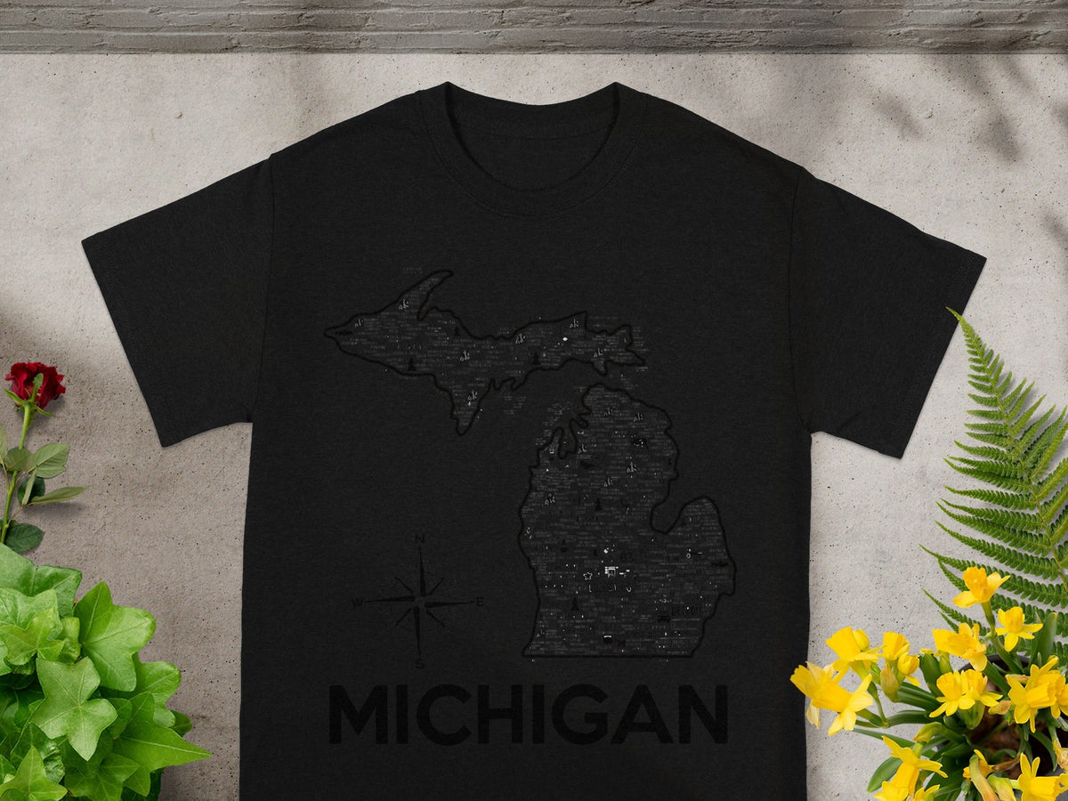 Michigan Map Design Graphic Tee for Casual Product