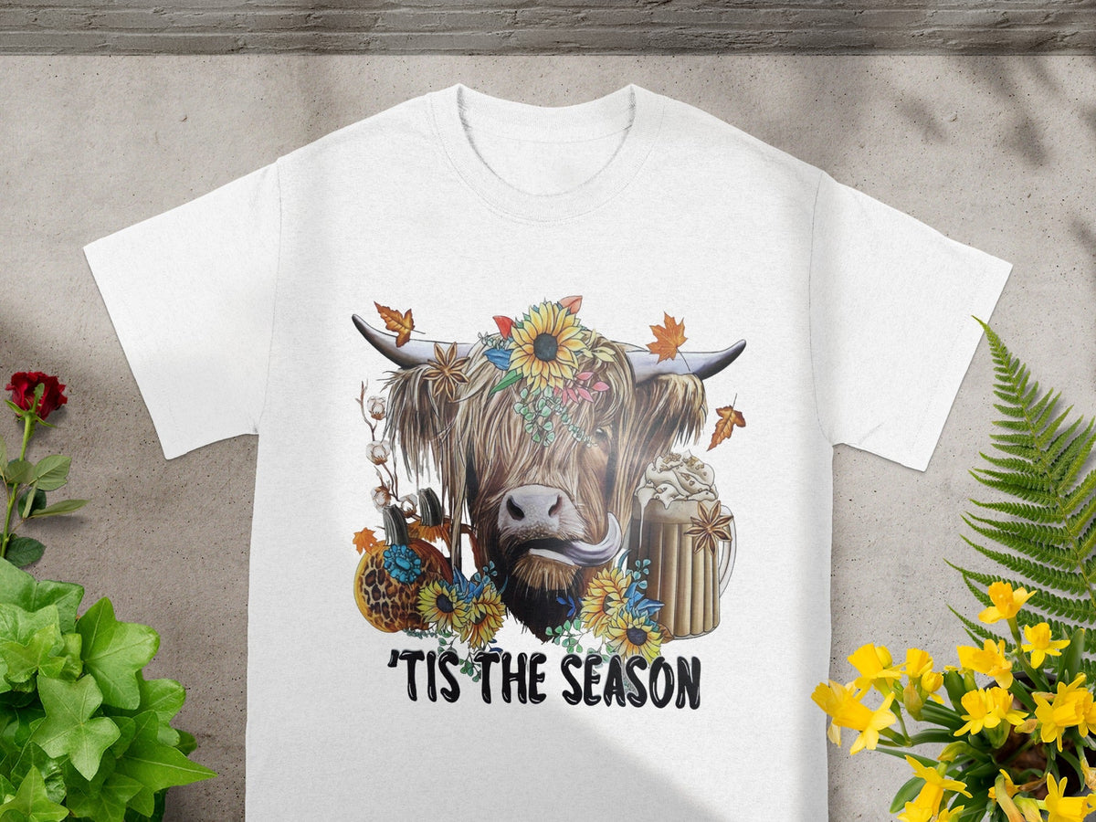 Festive Highland Cow 'Tis The Season T-Shirt Product