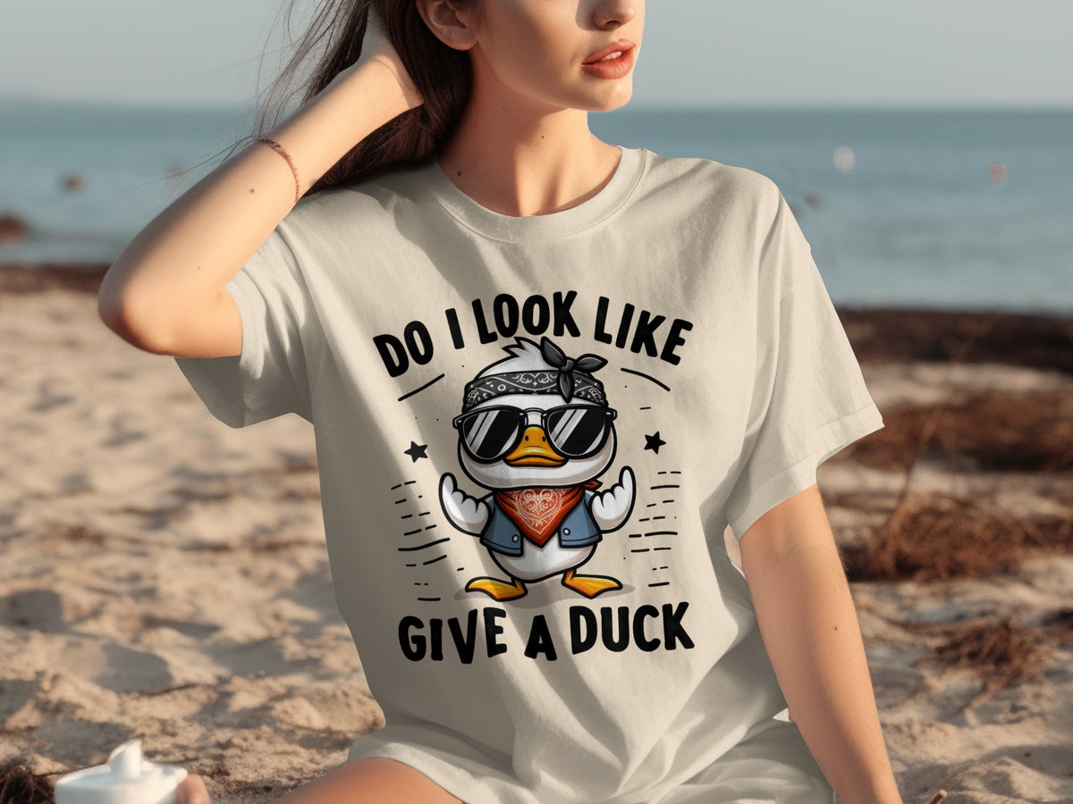 Do I Look Like Give a Duck Funny Graphic T-Shirt